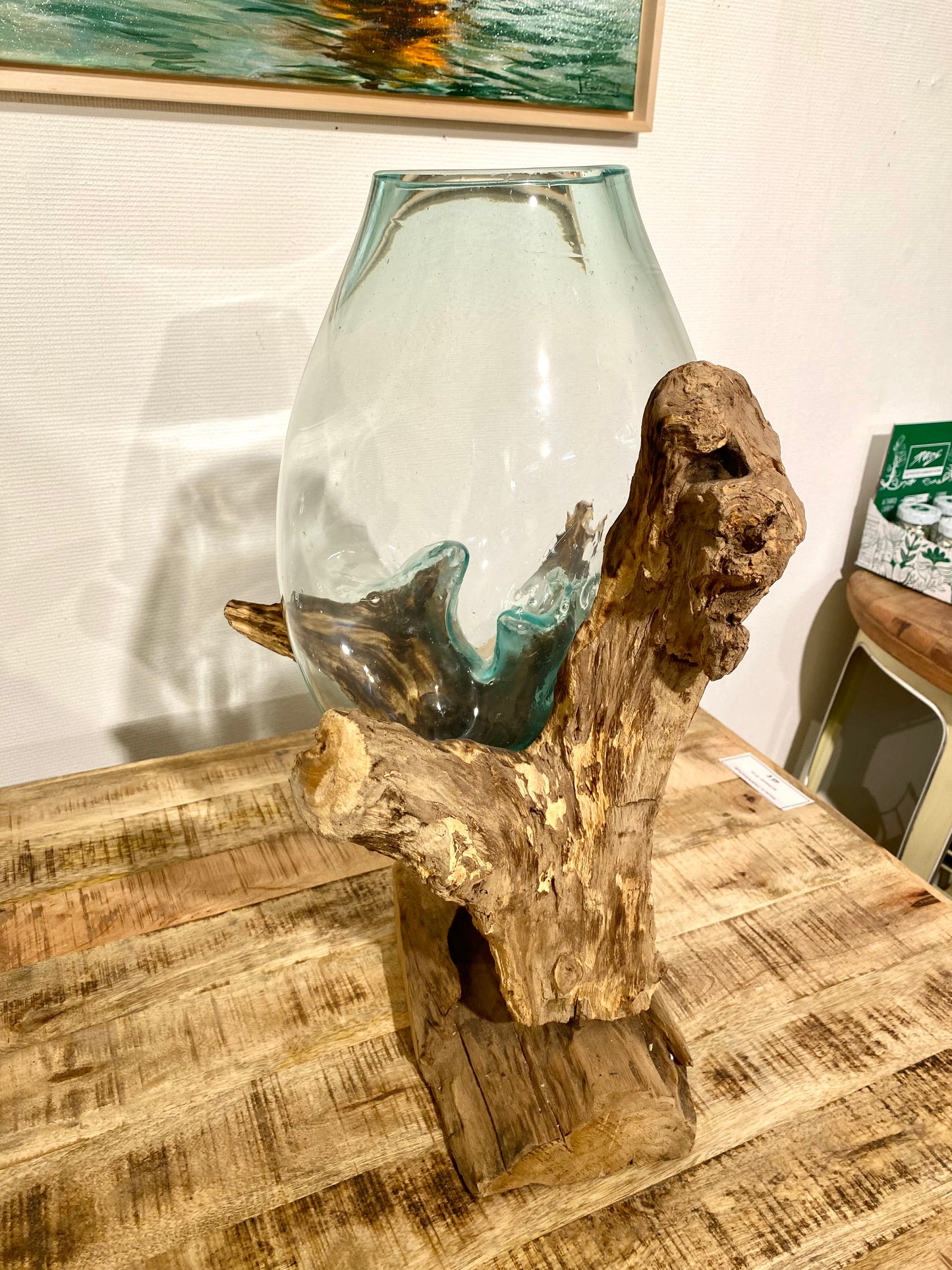 Deko-Wurzel mit Glasvase in Tropfenform