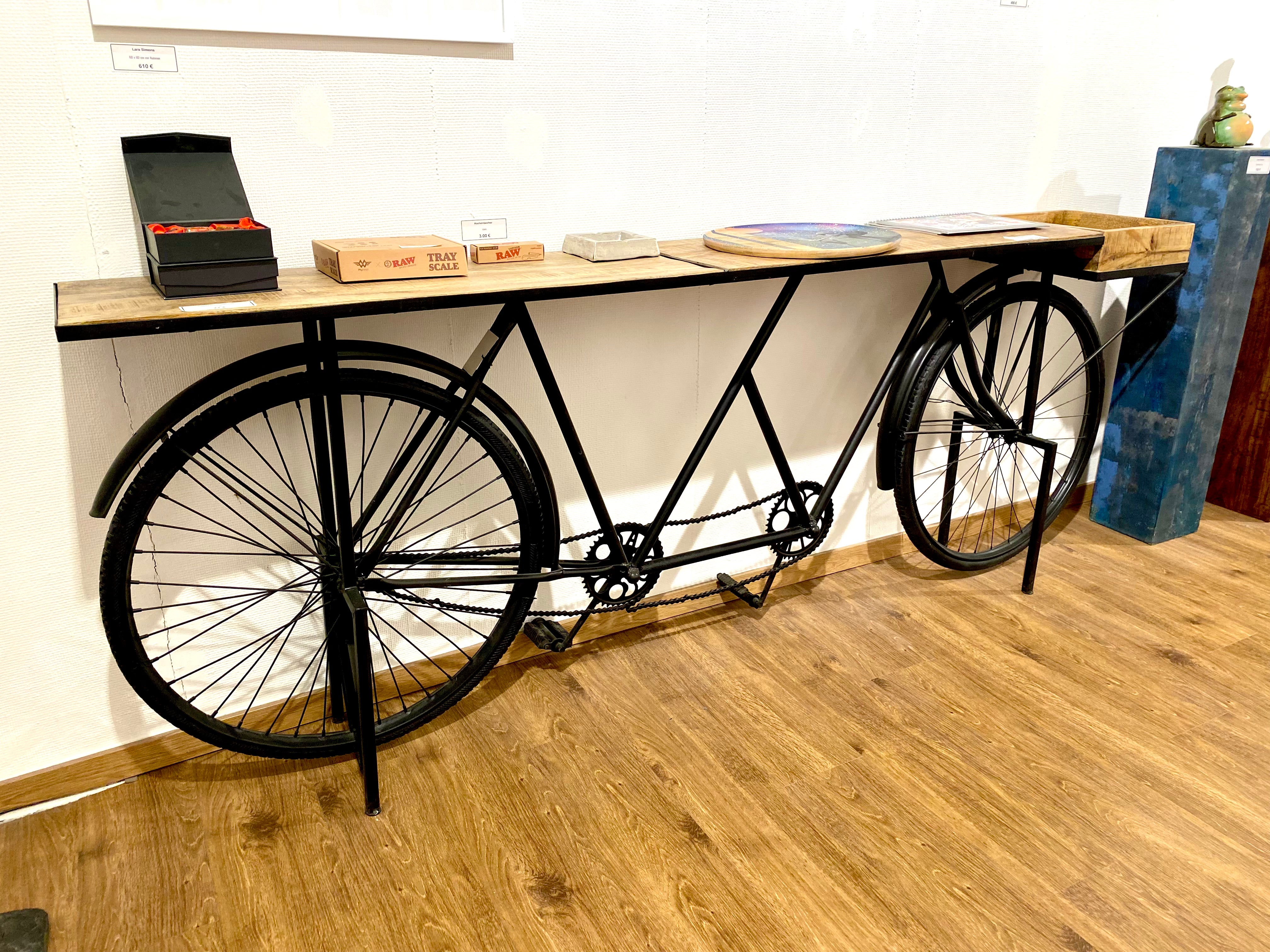Tandem Fahrrad-Tisch – Ein außergewöhnliches Designstück – The High Gallery
