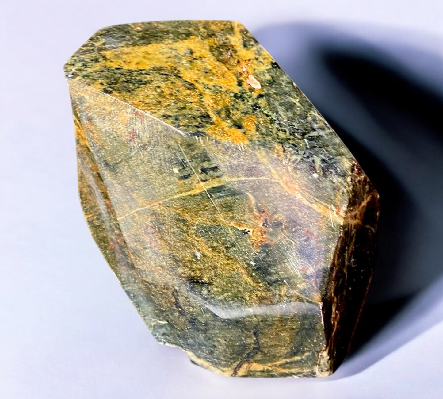 Monolith: Speckstein