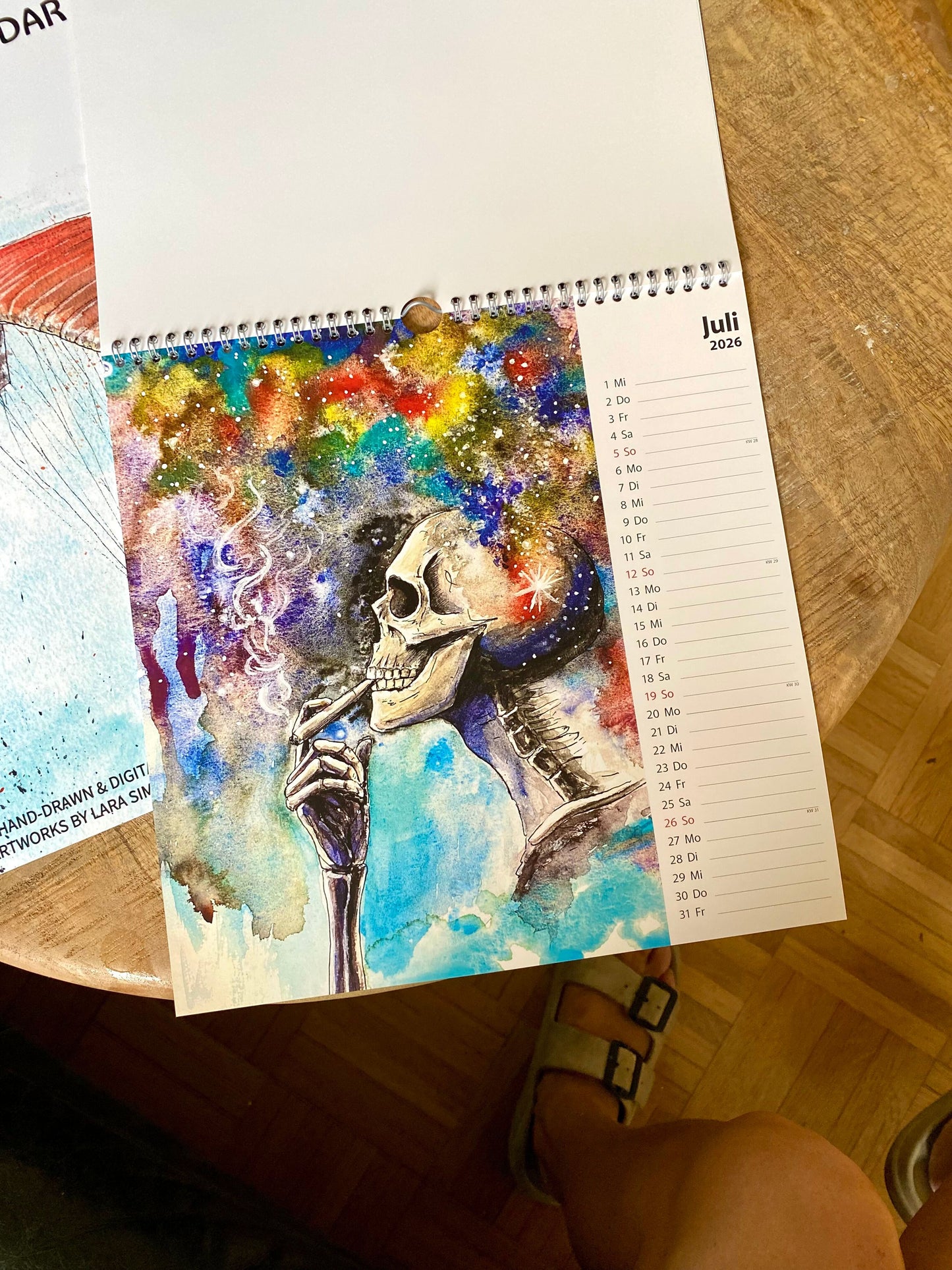 MINDSCAPES KUNSTKALENDER 2026 – Surreal & Psychedelic Art Wandkalender von Lara Simons