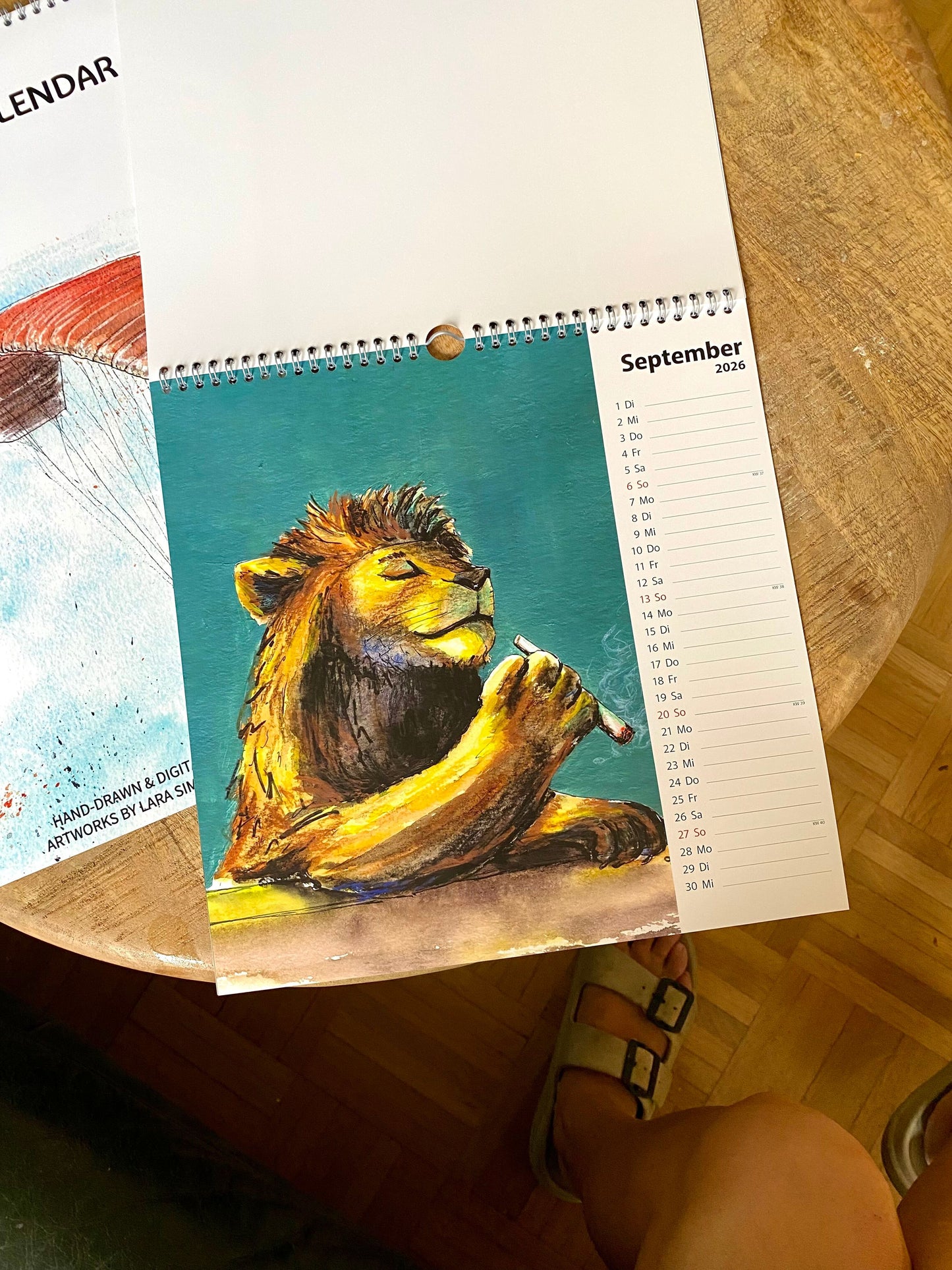 MINDSCAPES KUNSTKALENDER 2026 – Surreal & Psychedelic Art Wandkalender von Lara Simons