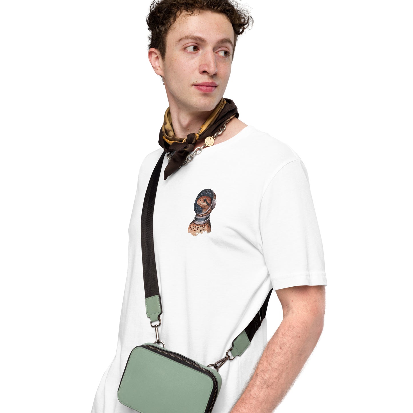 Space Snake - Stickerei T-Shirt Unisex I Kunst von Lara Simons