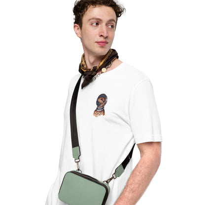 Space Snake - Stickerei T-Shirt Unisex I Kunst von Lara Simons